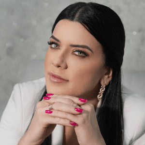 dra-vanessa-gurgel-dermatologista